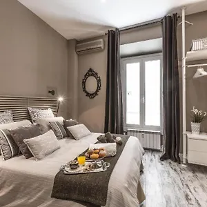 A-rome Bed & Breakfast